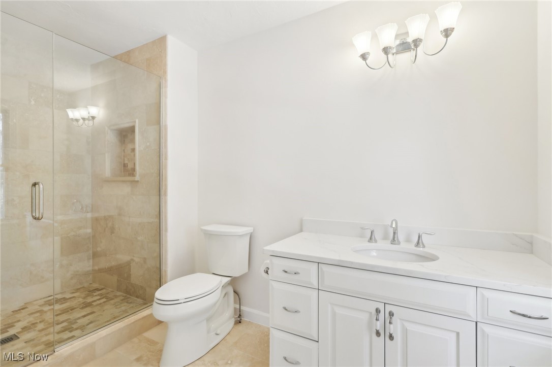 5305 Liberty Road Chagrin Falls, OH 44022 - Photo 27 of 41 Private bath