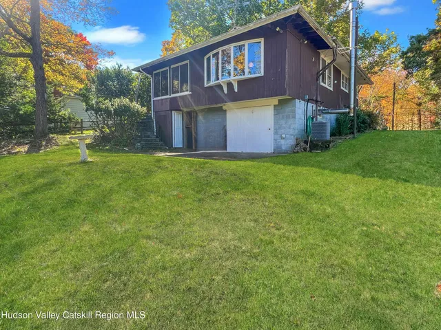 $425,000 | 1076 Lakeview Road, Copake, NY 12516