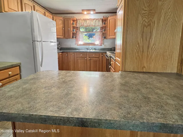 $425,000 | 1076 Lakeview Road, Copake, NY 12516