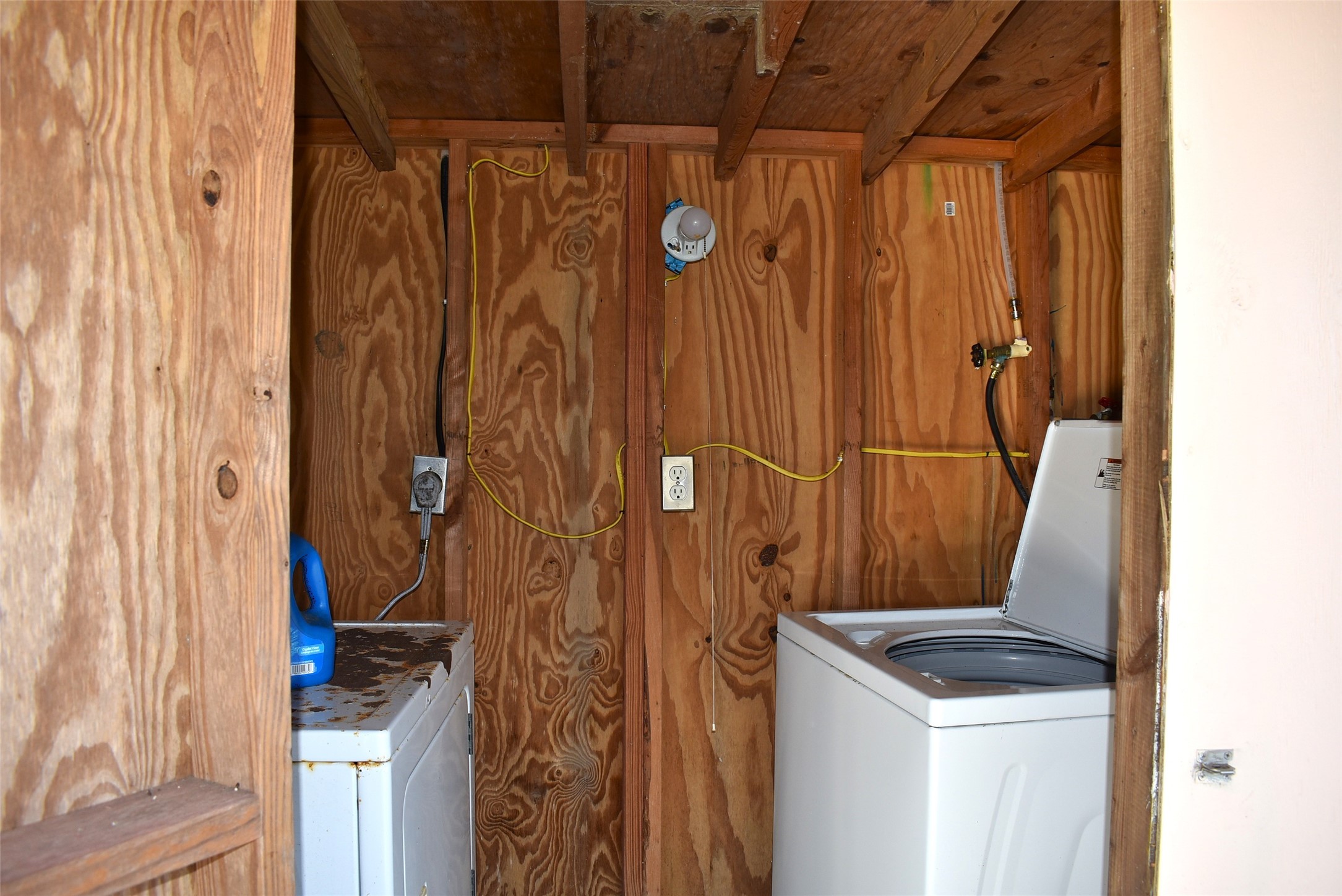 373 Neptune Street Sargent, TX 77414 - Photo 12 of 30 Washroom