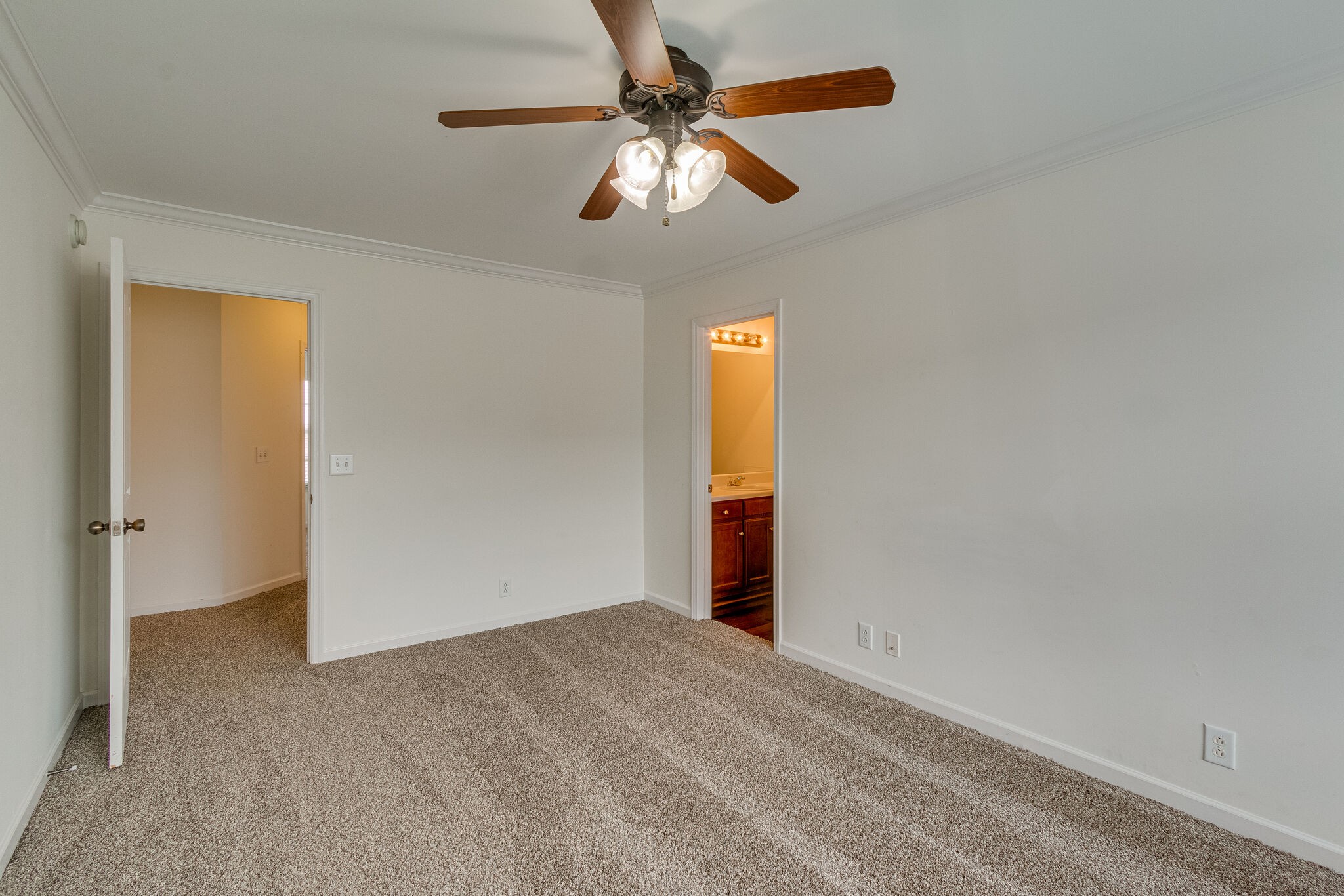 4251 Aurora Circle Murfreesboro, TN 37127 - Photo 9 of 11 a view of a livingroom with a ceiling fan and window