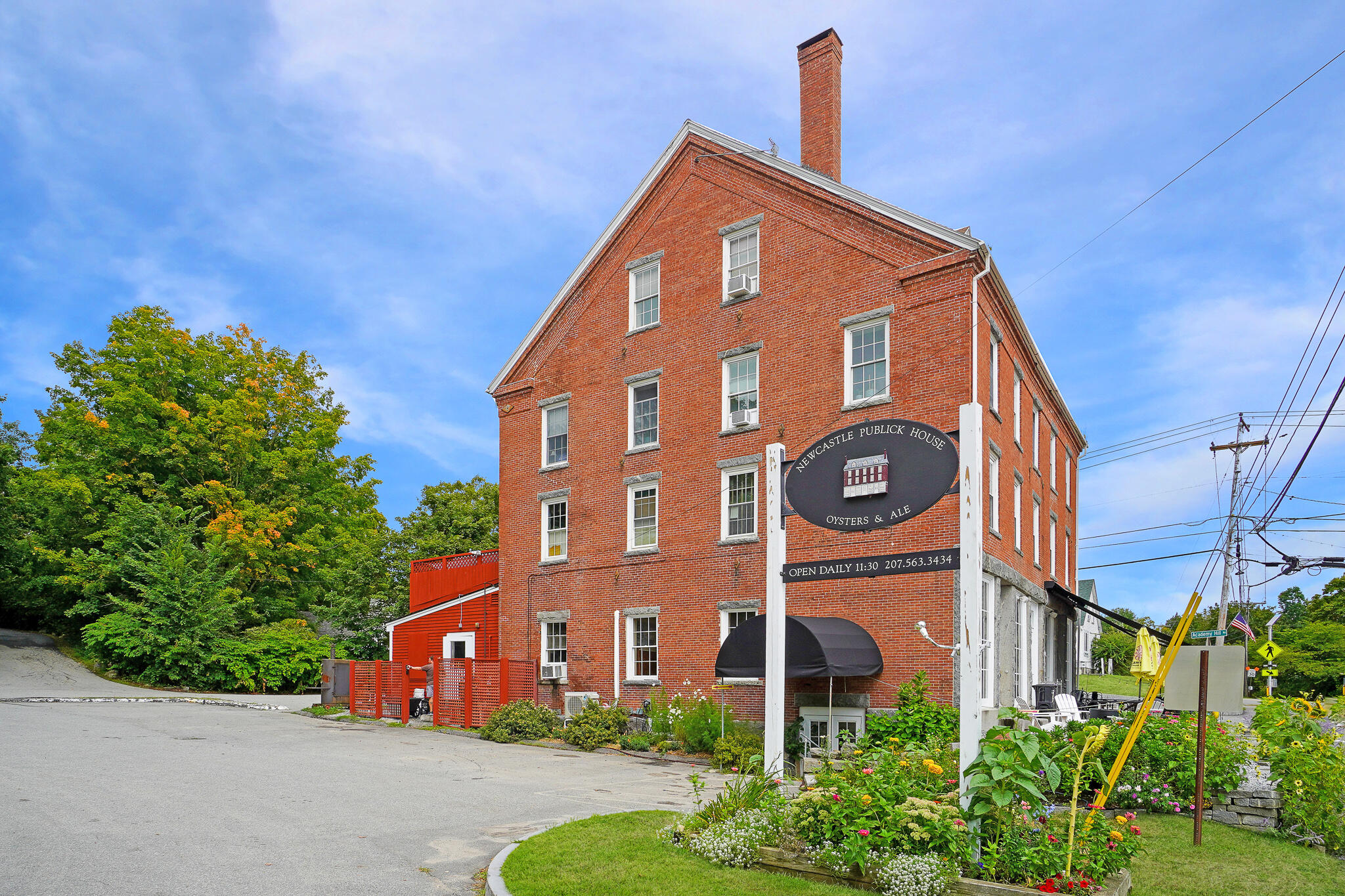 52 Main Street Newcastle, ME 04553 - Photo 4 of 58 52 Main Street, Newcastle (4)