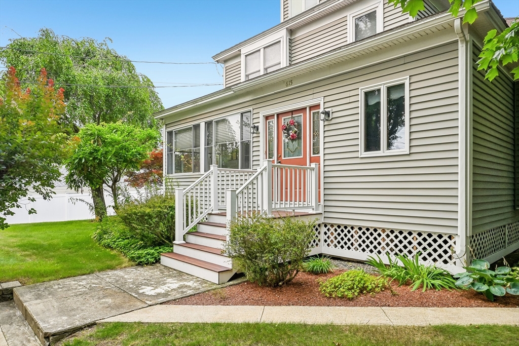 615 Mammoth Road Dracut, MA 01826 - Photo 2 of 41