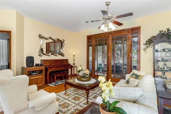 $3,600 | 10001 Highland Woods Court, Orlando, FL 32836