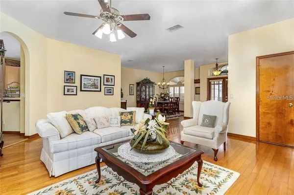 $3,600 | 10001 Highland Woods Court, Orlando, FL 32836