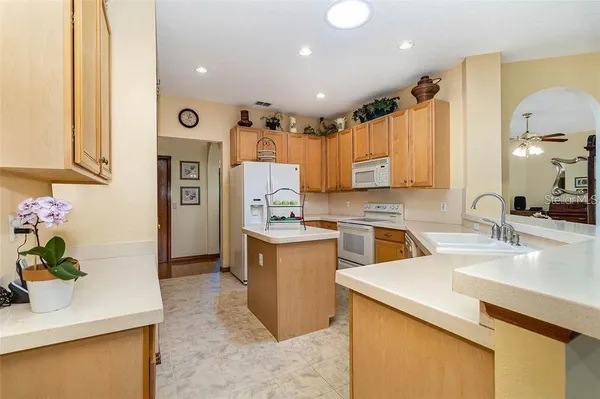 $3,600 | 10001 Highland Woods Court, Orlando, FL 32836