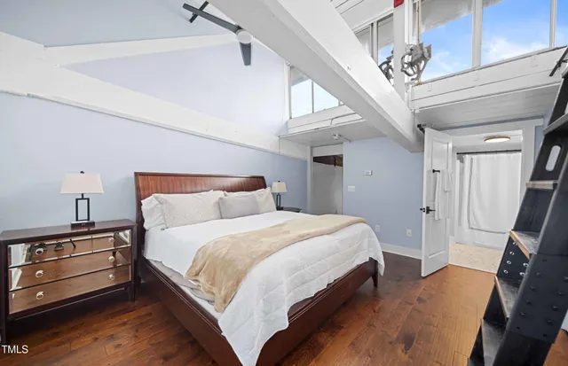 a close view of sink