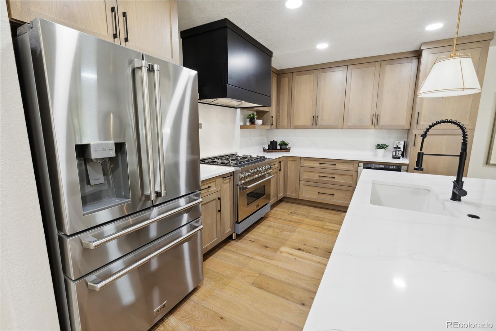2855 East Dartmouth Avenue Denver, CO 80210 - Photo 9 of 37 Gallery Image 9