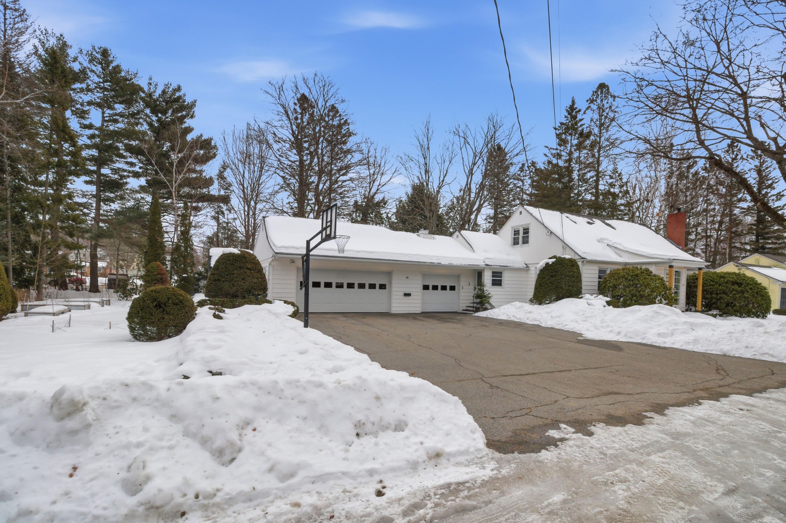 44 O'connell Street Lewiston, ME 04240 - Photo 5 of 61 44 OConnell Lewiston-4