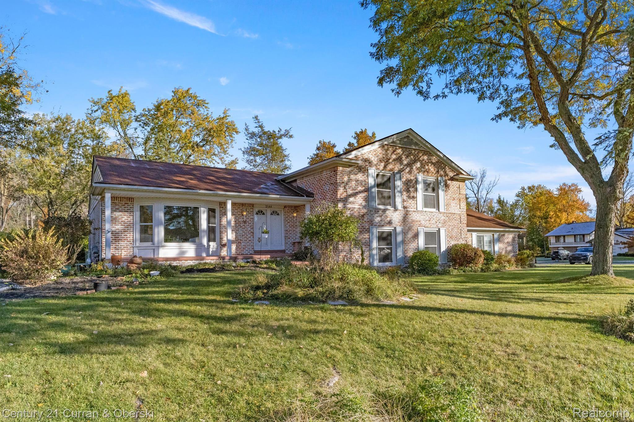2544 Wickfield Road West Bloomfield, MI 48323 - Photo 4 of 47 Gallery Image 4