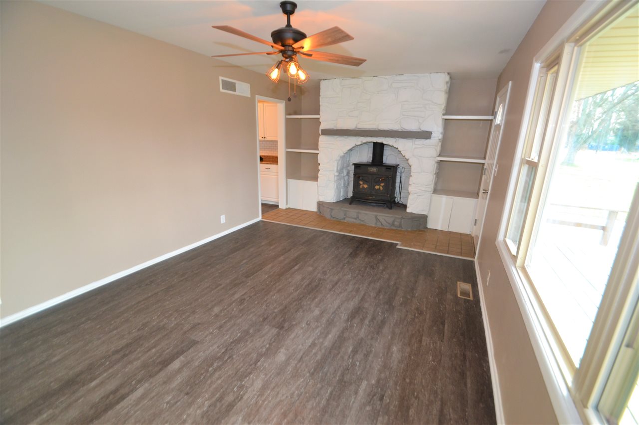 618 North Shellbark Road Muncie, IN 47304 - Photo 5 of 20