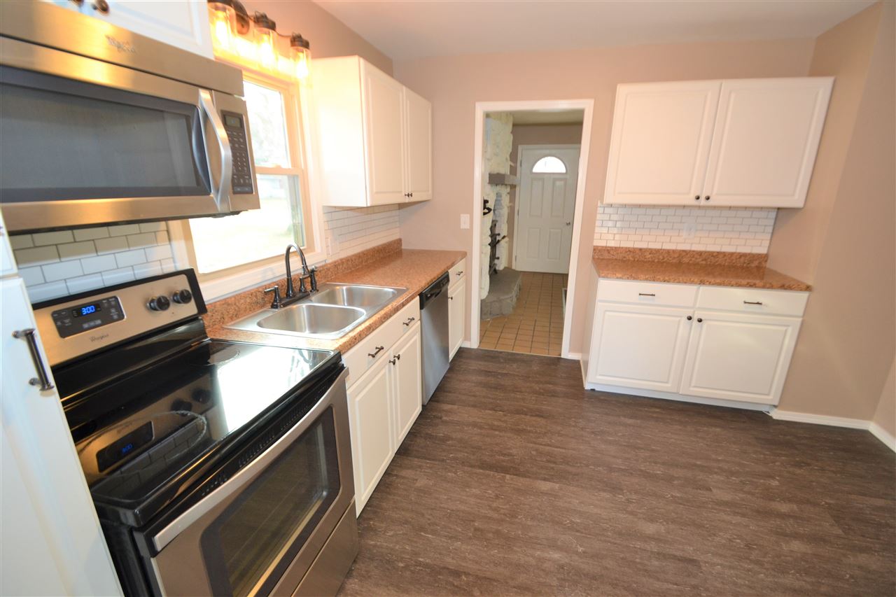 618 North Shellbark Road Muncie, IN 47304 - Photo 7 of 20