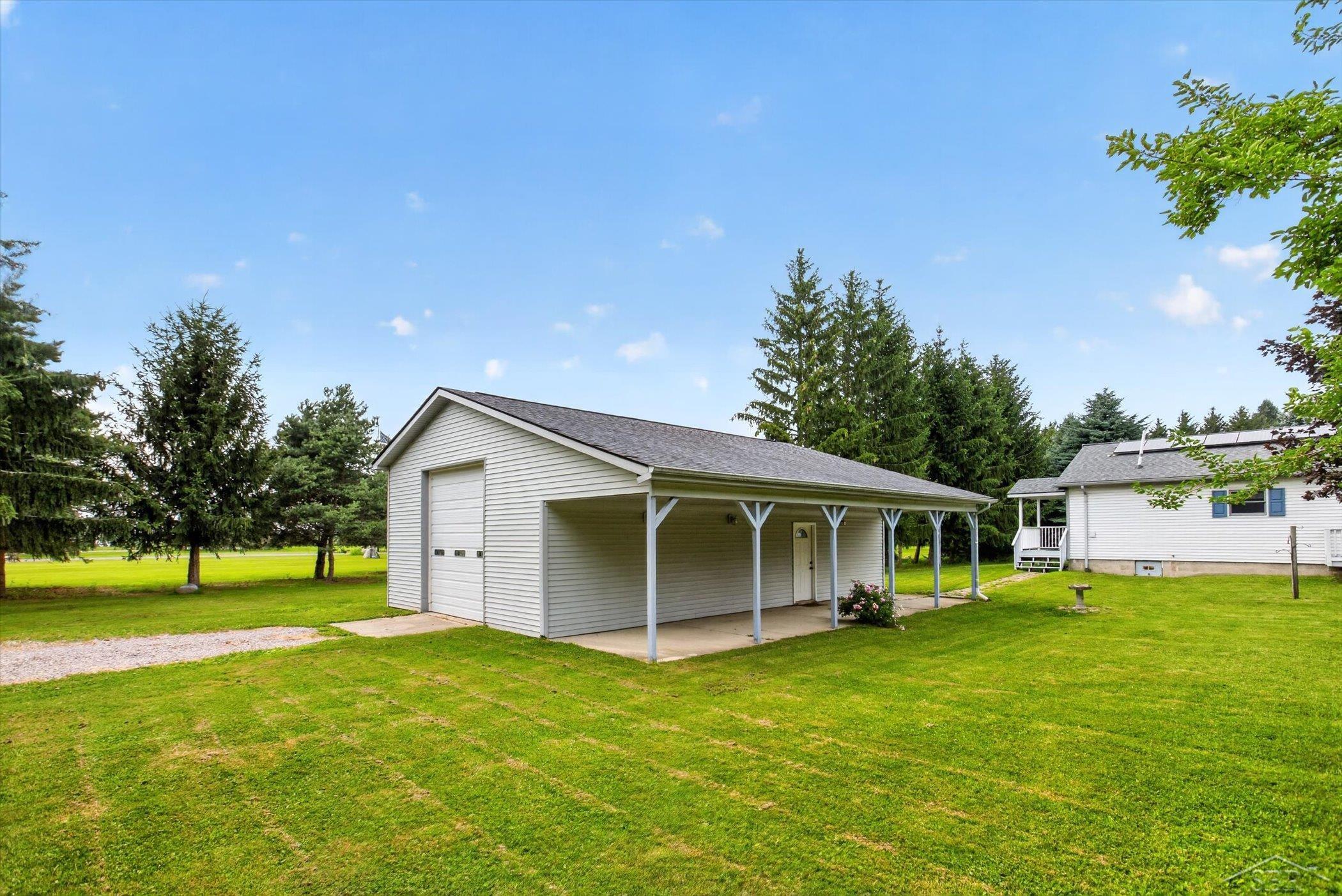 9280 North Lakeshore Road Port Austin, MI 48467 - Photo 25 of 29 Gallery Image 25