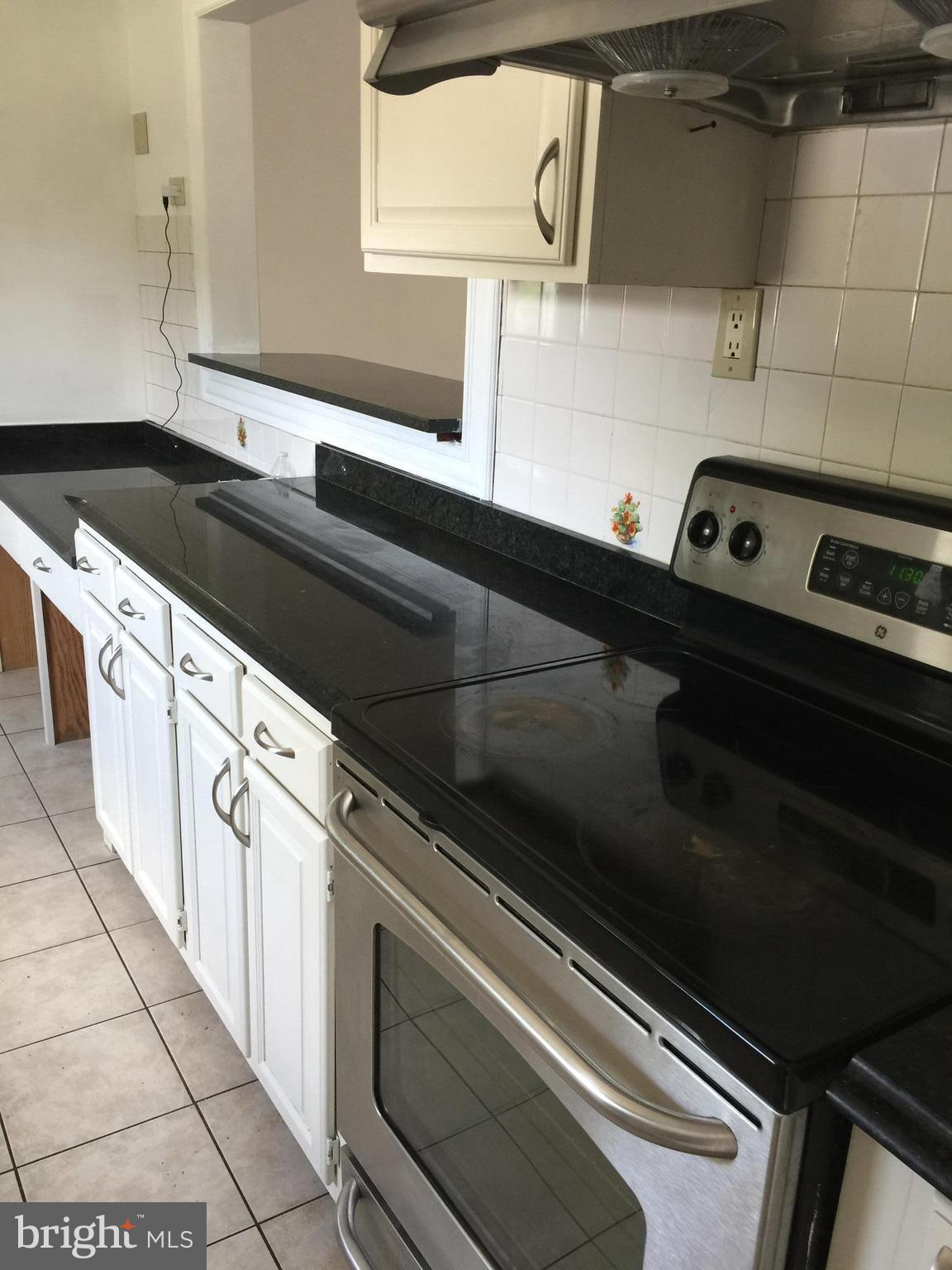 6700 Cimarron Street Springfield, VA 22150 - Photo 13 of 18 Kitchen