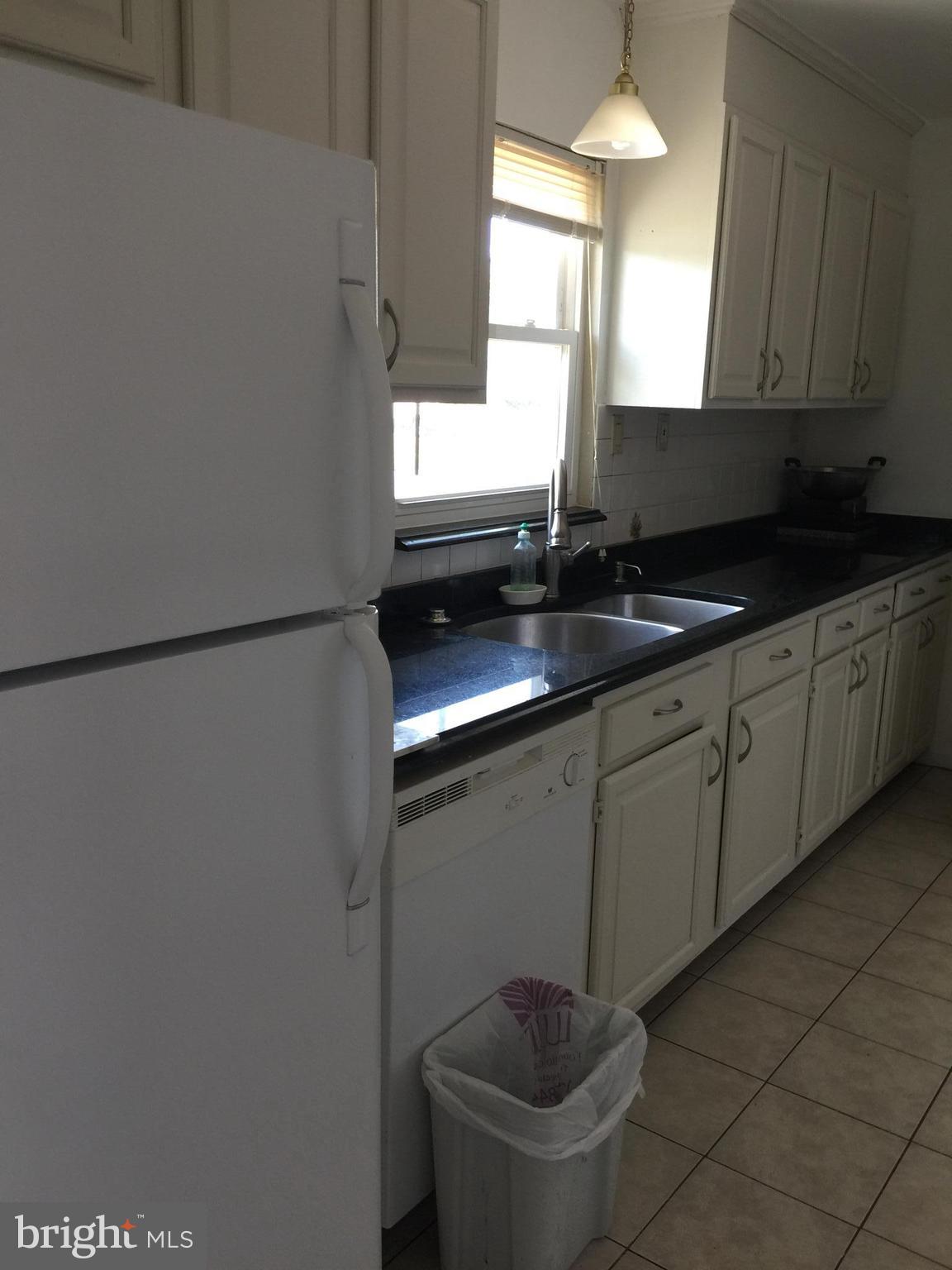 6700 Cimarron Street Springfield, VA 22150 - Photo 14 of 18 Kitchen
