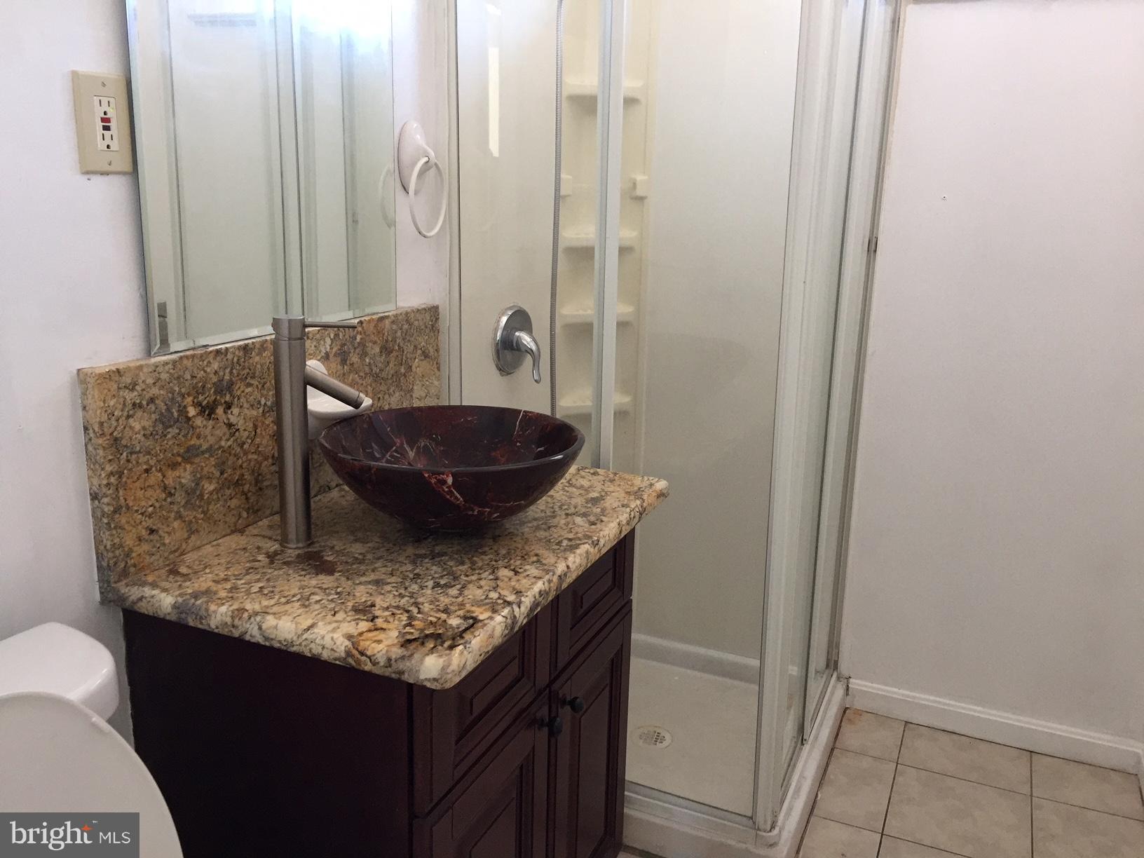 6700 Cimarron Street Springfield, VA 22150 - Photo 8 of 18 Bath