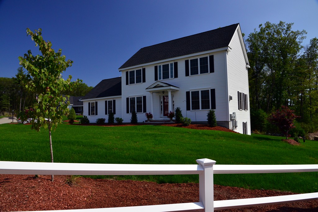 14 Bigelow Road Berlin, MA 01503 - Photo 1 of 10 Gallery Image 1
