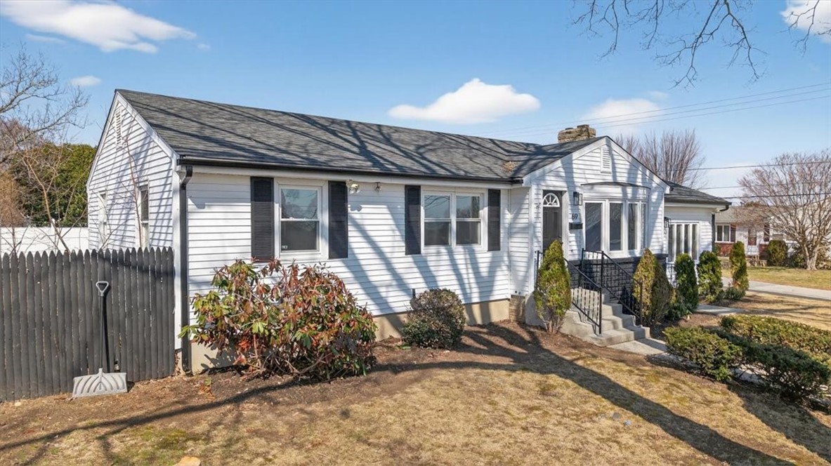 69 West View Avenue Cranston, RI 02920 - Photo 28 of 35