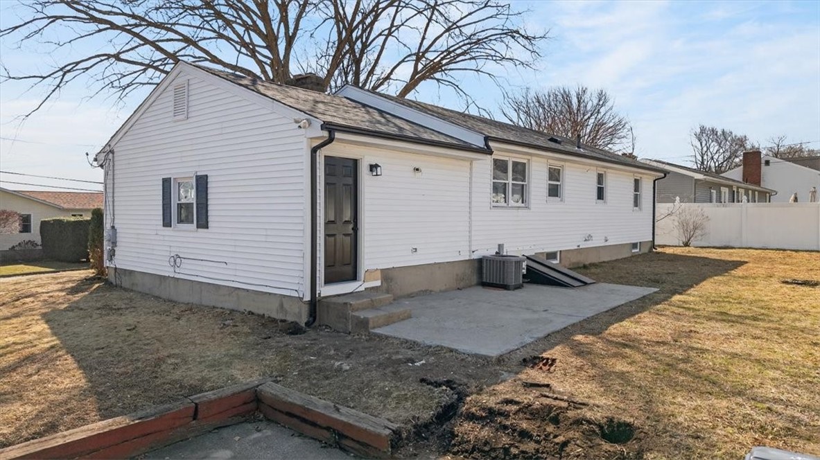 69 West View Avenue Cranston, RI 02920 - Photo 29 of 35
