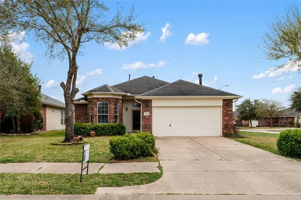 $1,900 | 7431 Sabinal Creek Drive, Richmond, TX 77407