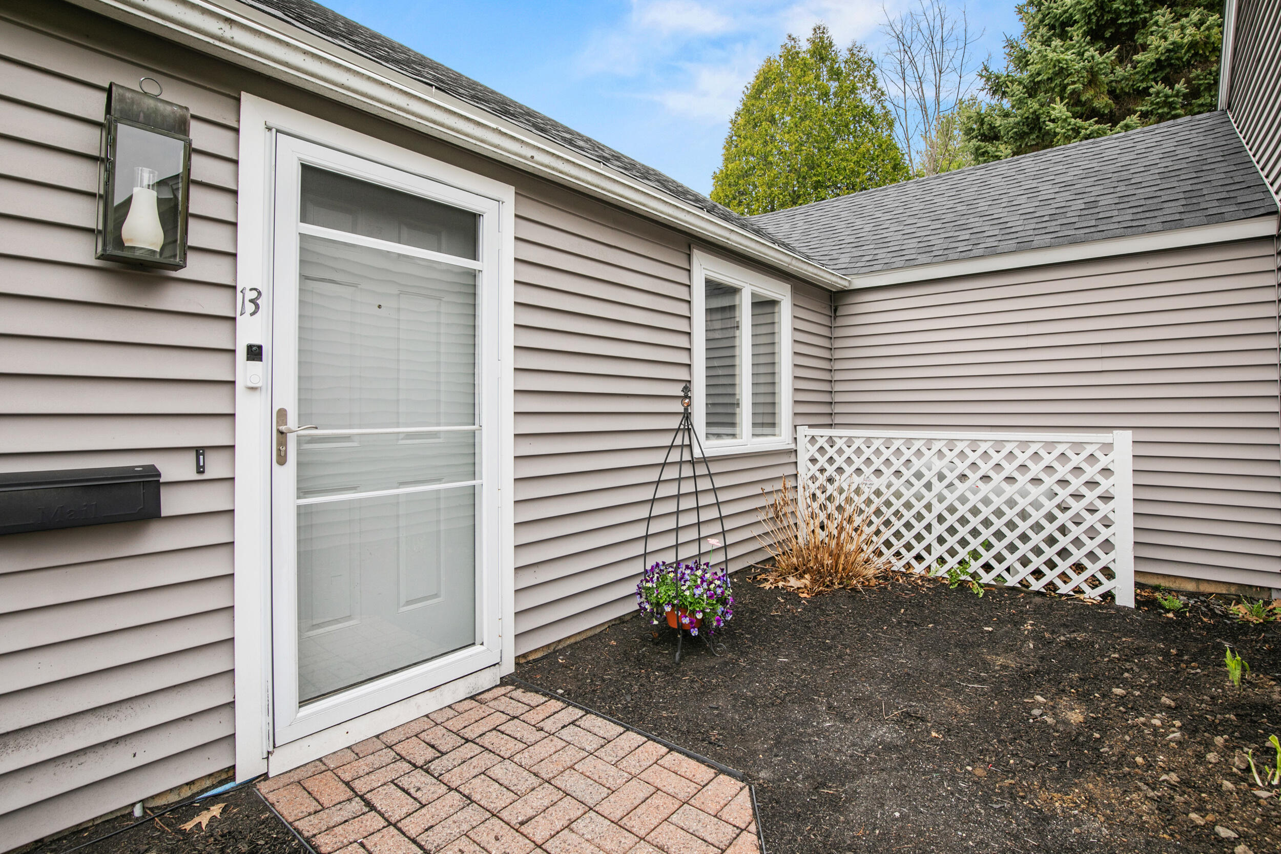 13 Colonial Way, Unit 13 Auburn, ME 04210 - Photo 23 of 24 Front, exterior