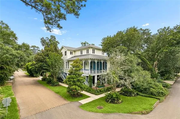 $785,000 | 147 Marigny Avenue, Mandeville, LA 70448