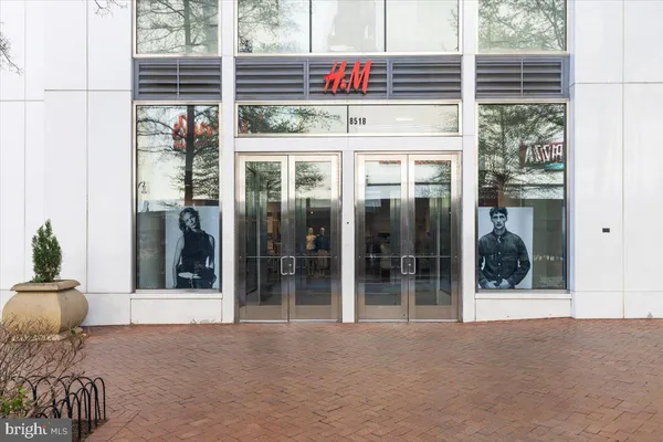 $2,750 | 8045 Newell Street, Unit 107, Silver Spring, MD 20910