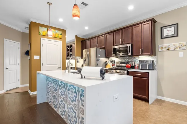 $385,000 | 14001 Avery Ranch Boulevard, Unit 302, Austin, TX 78717