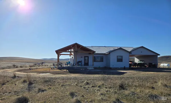 $795,000 | 3209 Schwenkfelder Road, Cambridge, ID 83610
