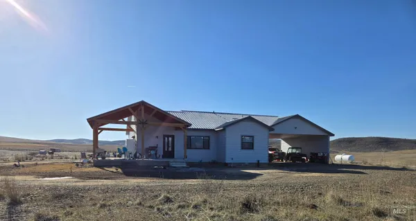$795,000 | 3209 Schwenkfelder Road, Cambridge, ID 83610