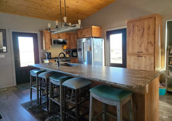 $795,000 | 3209 Schwenkfelder Road, Cambridge, ID 83610