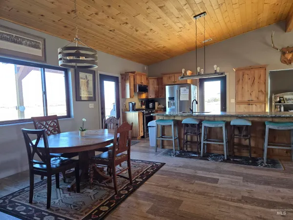 $795,000 | 3209 Schwenkfelder Road, Cambridge, ID 83610