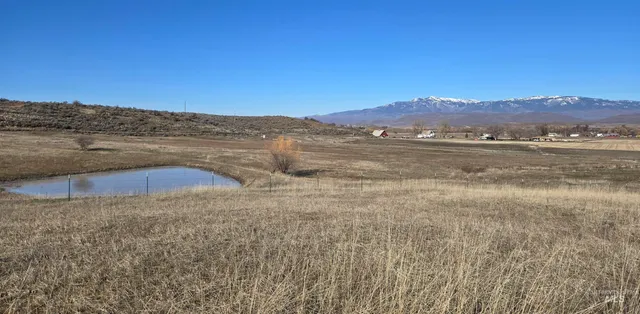 $795,000 | 3209 Schwenkfelder Road, Cambridge, ID 83610