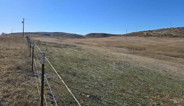 $795,000 | 3209 Schwenkfelder Road, Cambridge, ID 83610