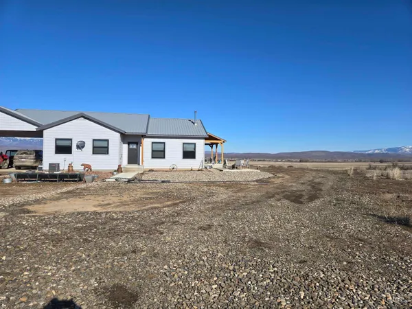 $795,000 | 3209 Schwenkfelder Road, Cambridge, ID 83610
