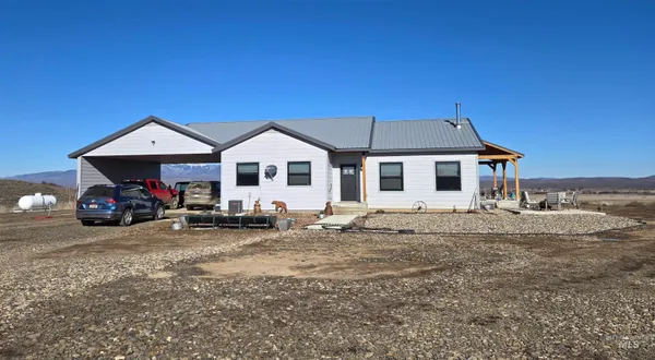 $795,000 | 3209 Schwenkfelder Road, Cambridge, ID 83610