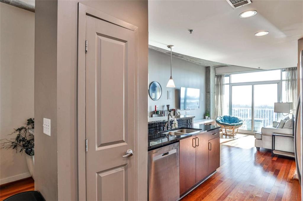 250 Pharr Road Northeast, Unit 712 Atlanta, GA 30305 - Photo 28 of 34 Gallery Image 28