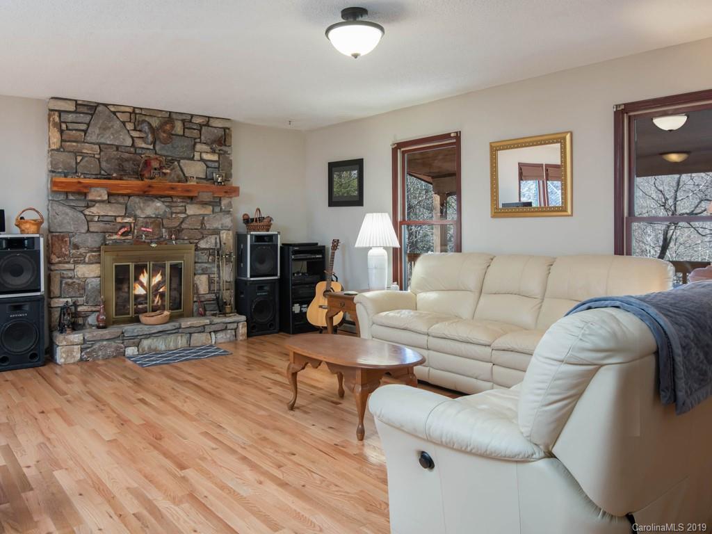 28 Buck Ridge Road Fairview, NC 28730 - Photo 8 of 34 Gallery Image 8