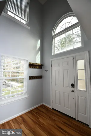 $3,600 | 6031 Lands End Lane, Alexandria, VA 22315