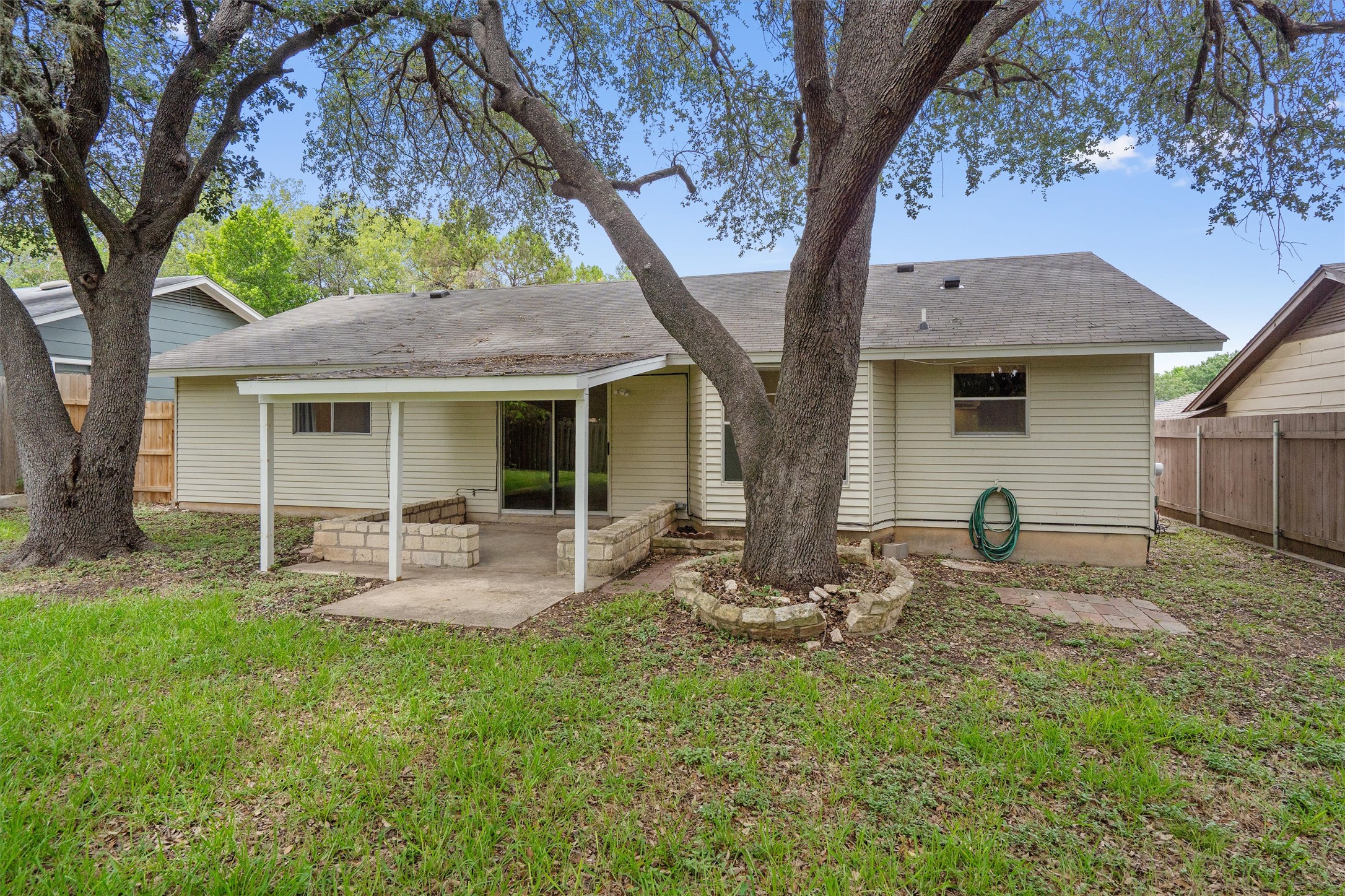 703 Huntingdon Place Austin, TX 78745 - Photo 24 of 28