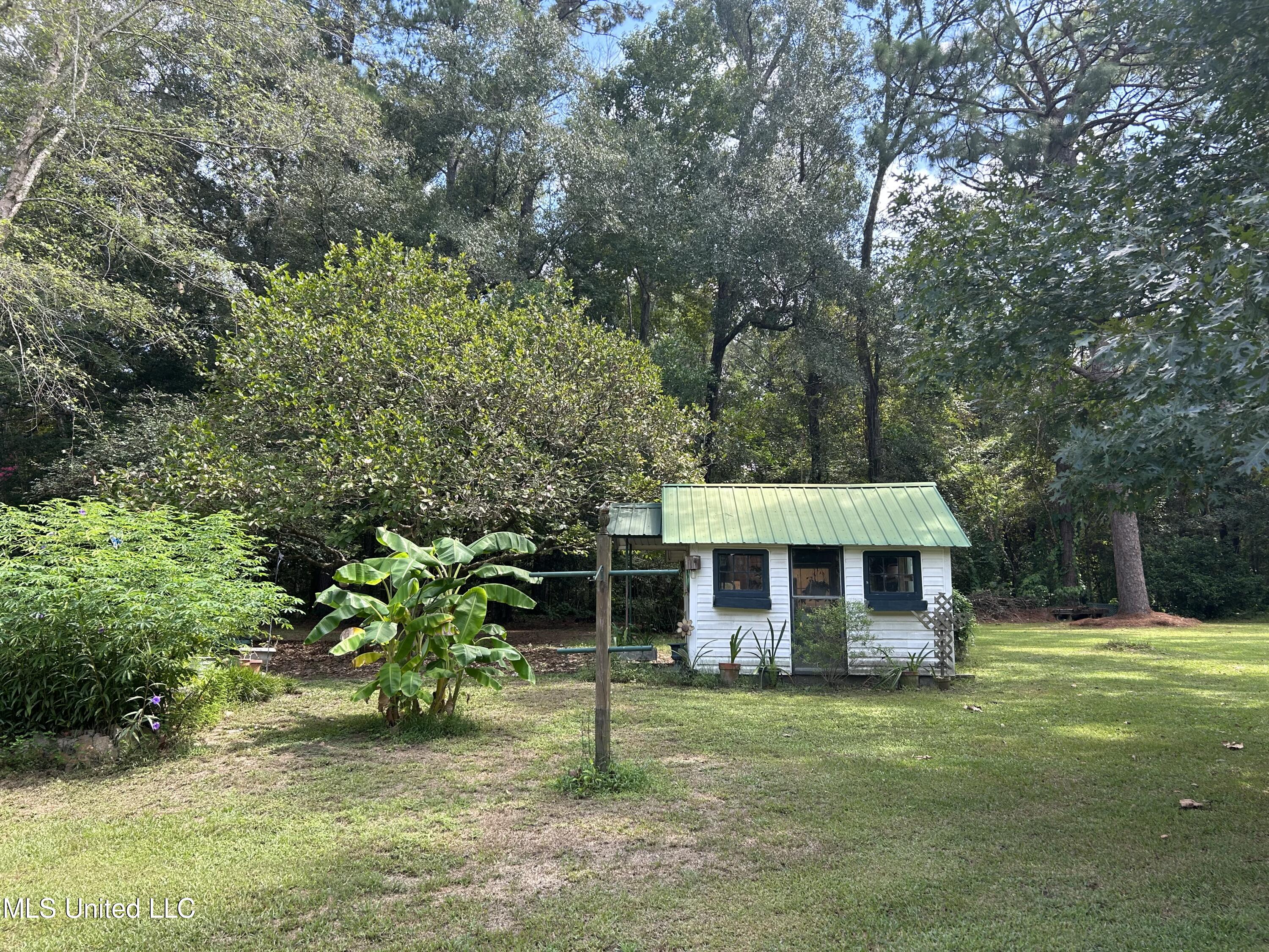 2255 Palestine Road Picayune, MS 39466 - Photo 7 of 27 IMG_3037