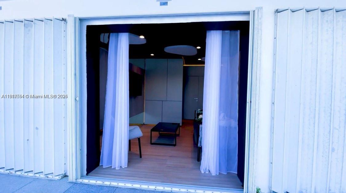 5255 Collins Avenue, Unit 12F Miami Beach, FL 33140 - Photo 34 of 45