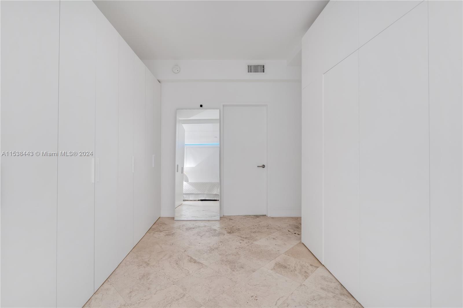 540 Brickell Key Drive, Unit 320 Miami, FL 33131 - Photo 15 of 32 a view of a room