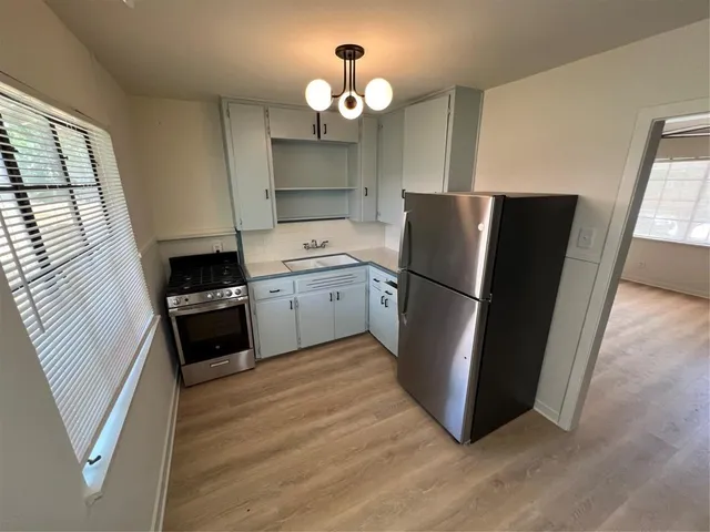 $1,700 | 906 East 46th Street, Unit B, Austin, TX 78751