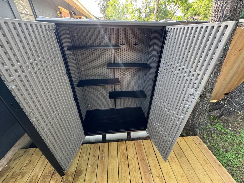 906 East 46th Street, Unit B Austin, TX 78751 - Photo 7 of 11 outdoor storage locker