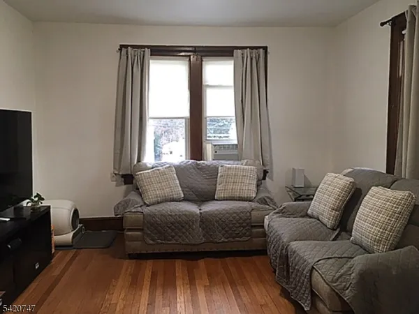 $2,150 | 54 Jefferson Place, Totowa, NJ 07512