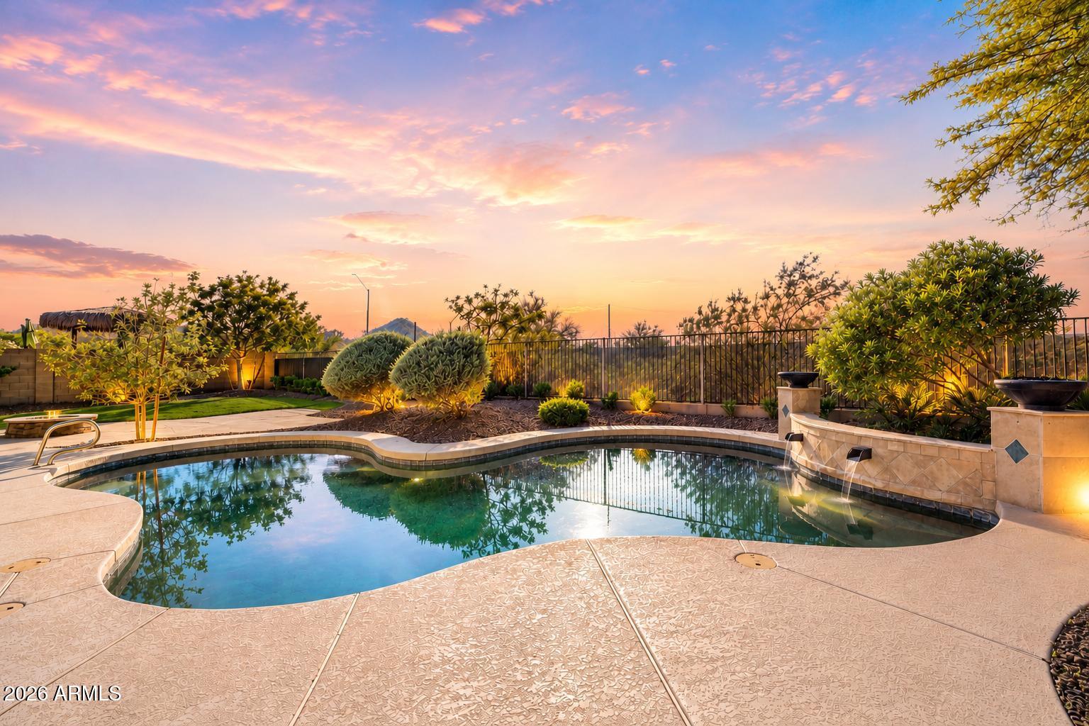 18336 Verdin Road Goodyear, AZ 85338 - Photo 4 of 49