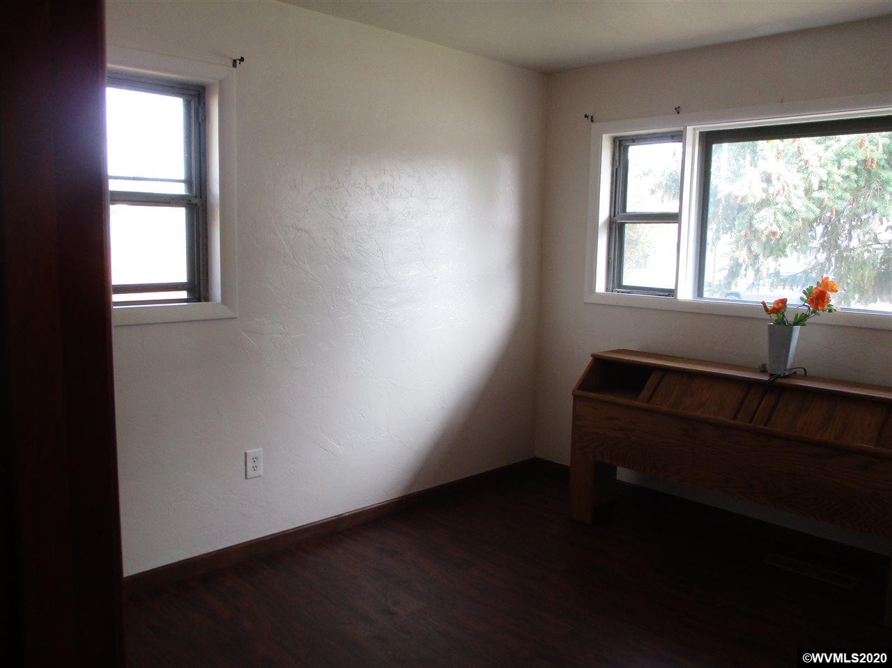 1230 Southwest Elm Street Albany, OR 97321 - Photo 12 of 18
