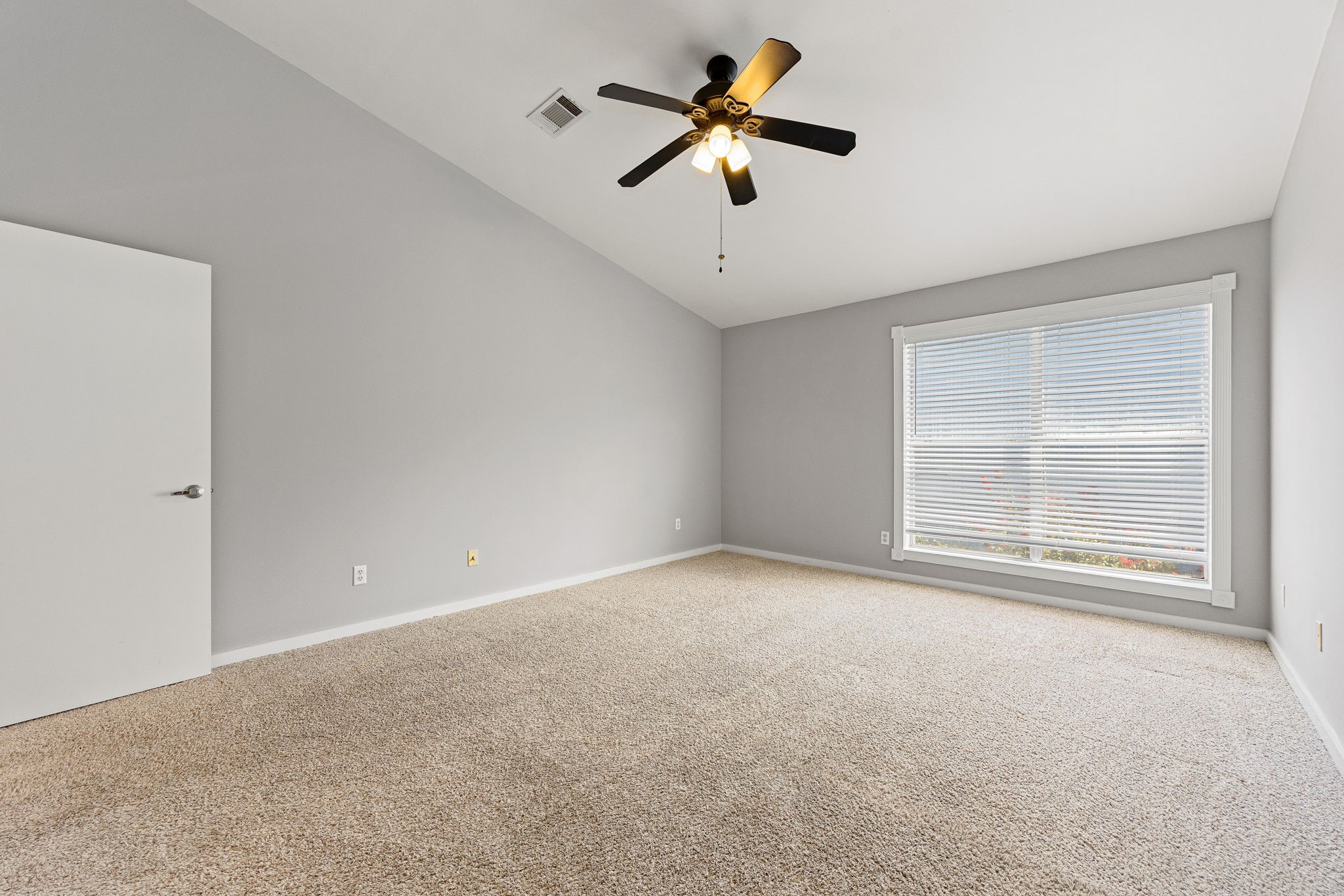 913 Robin Street Houston, TX 77019 - Photo 14 of 24 Gallery Image 14