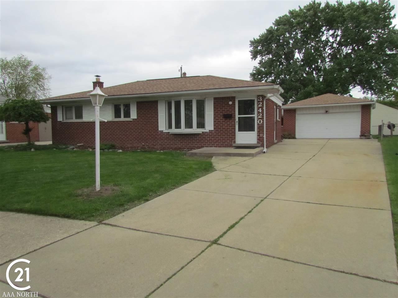 32420 Rosenbusch Drive Warren, MI 48088 - Photo 2 of 20